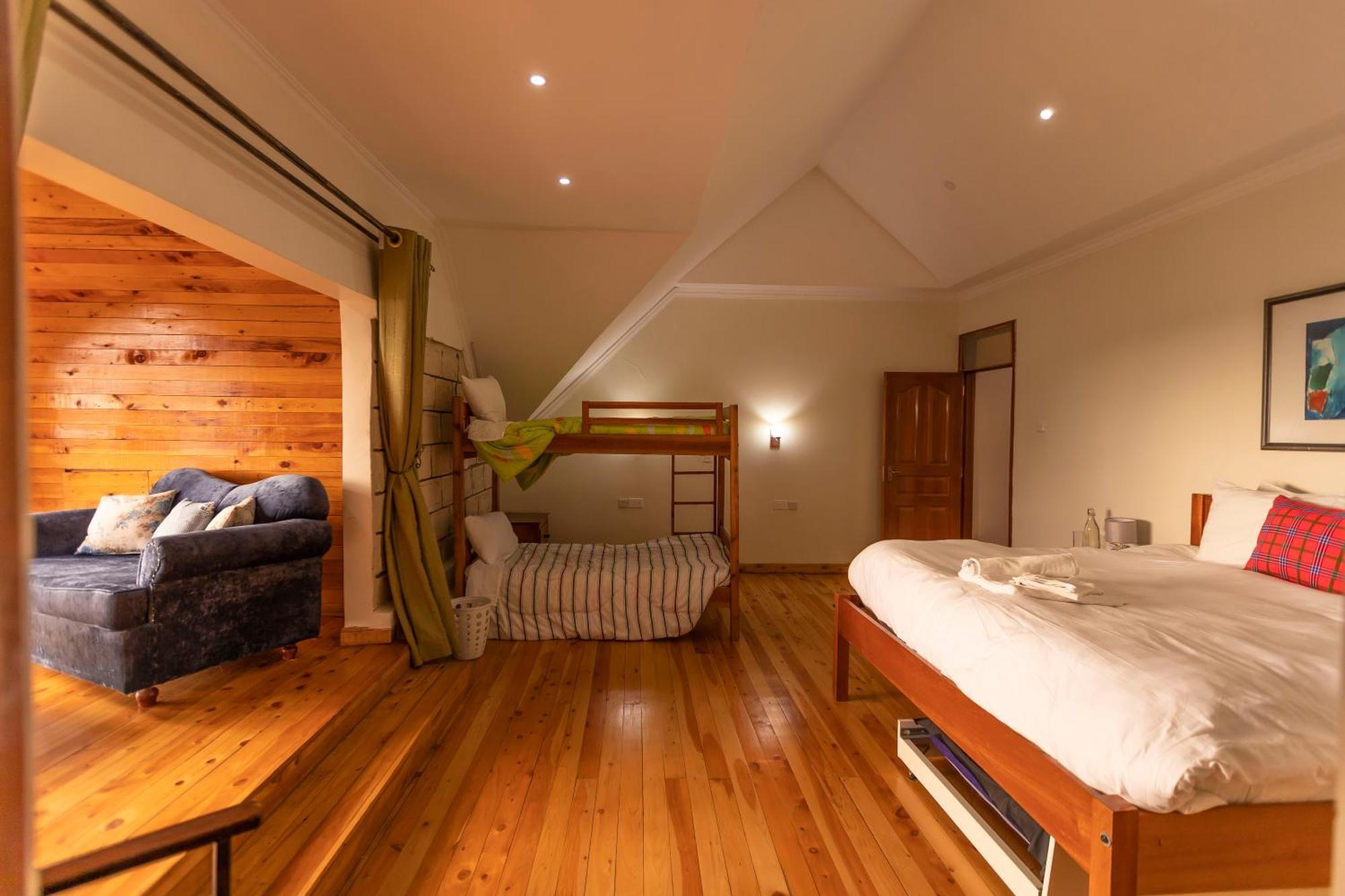 Mount Kenya Farm Stay 纳纽基 外观 照片